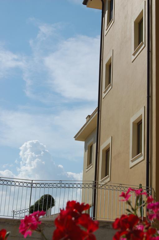 Villa Santa Lucia Giga Hotel מראה חיצוני תמונה
