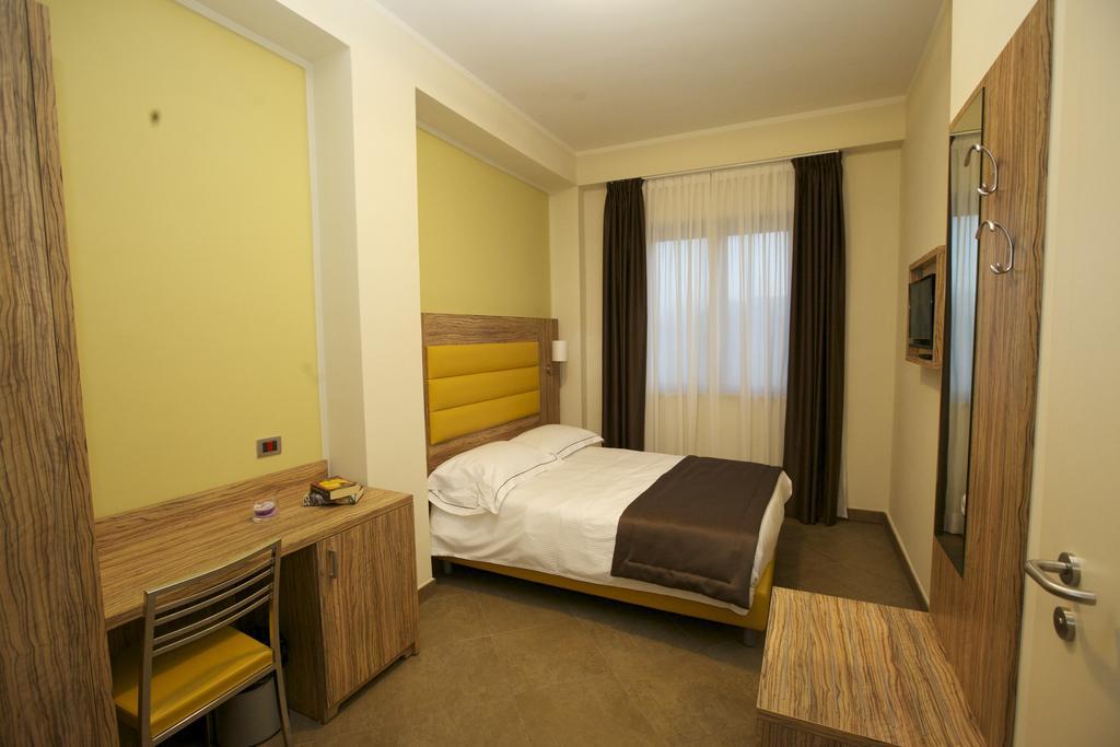 Villa Santa Lucia Giga Hotel חדר תמונה