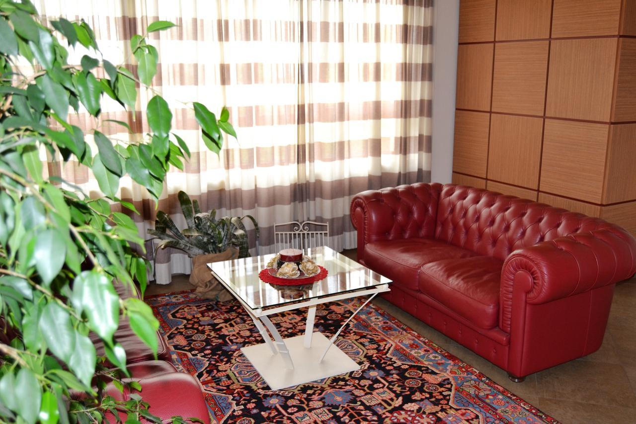Villa Santa Lucia Giga Hotel מראה חיצוני תמונה