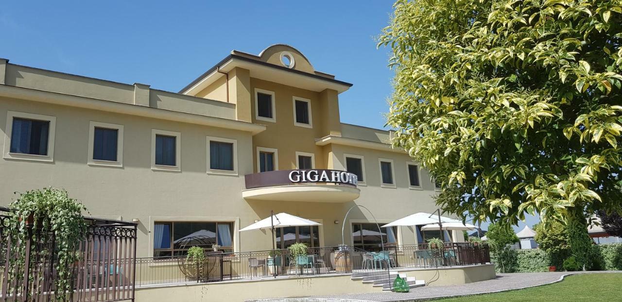 Villa Santa Lucia Giga Hotel מראה חיצוני תמונה