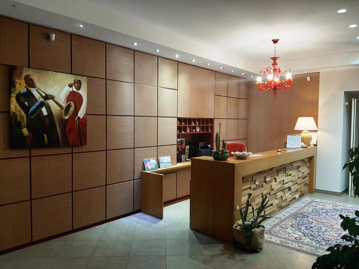 Villa Santa Lucia Giga Hotel מראה חיצוני תמונה